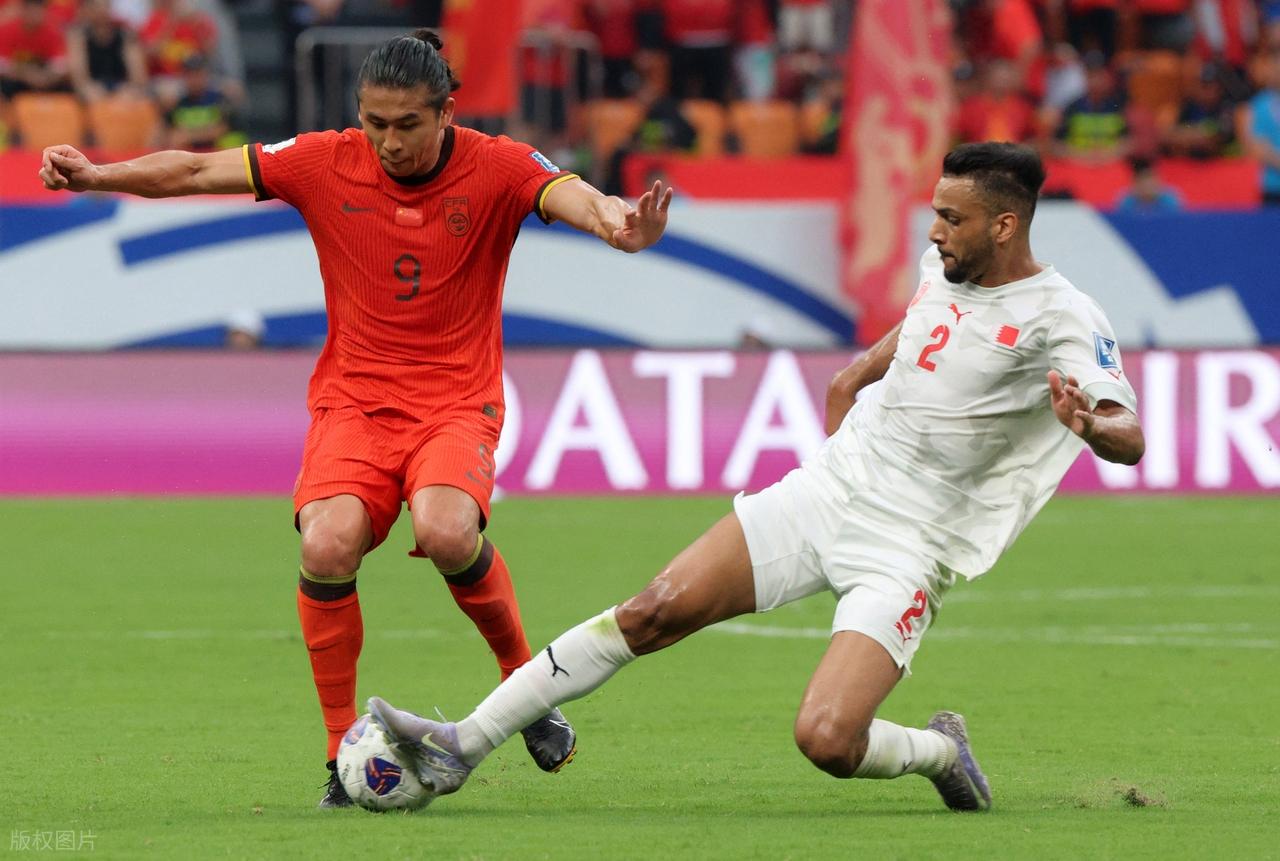 印度队轻取印尼队，黄鸭组合统治全场