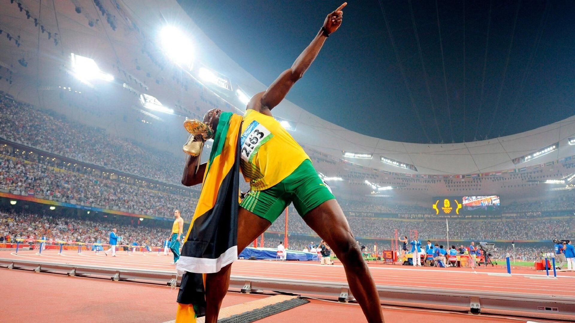 阿尔及利亚踏平瑞士,克瓦拉茨赫利亚在西决生死战接管比赛