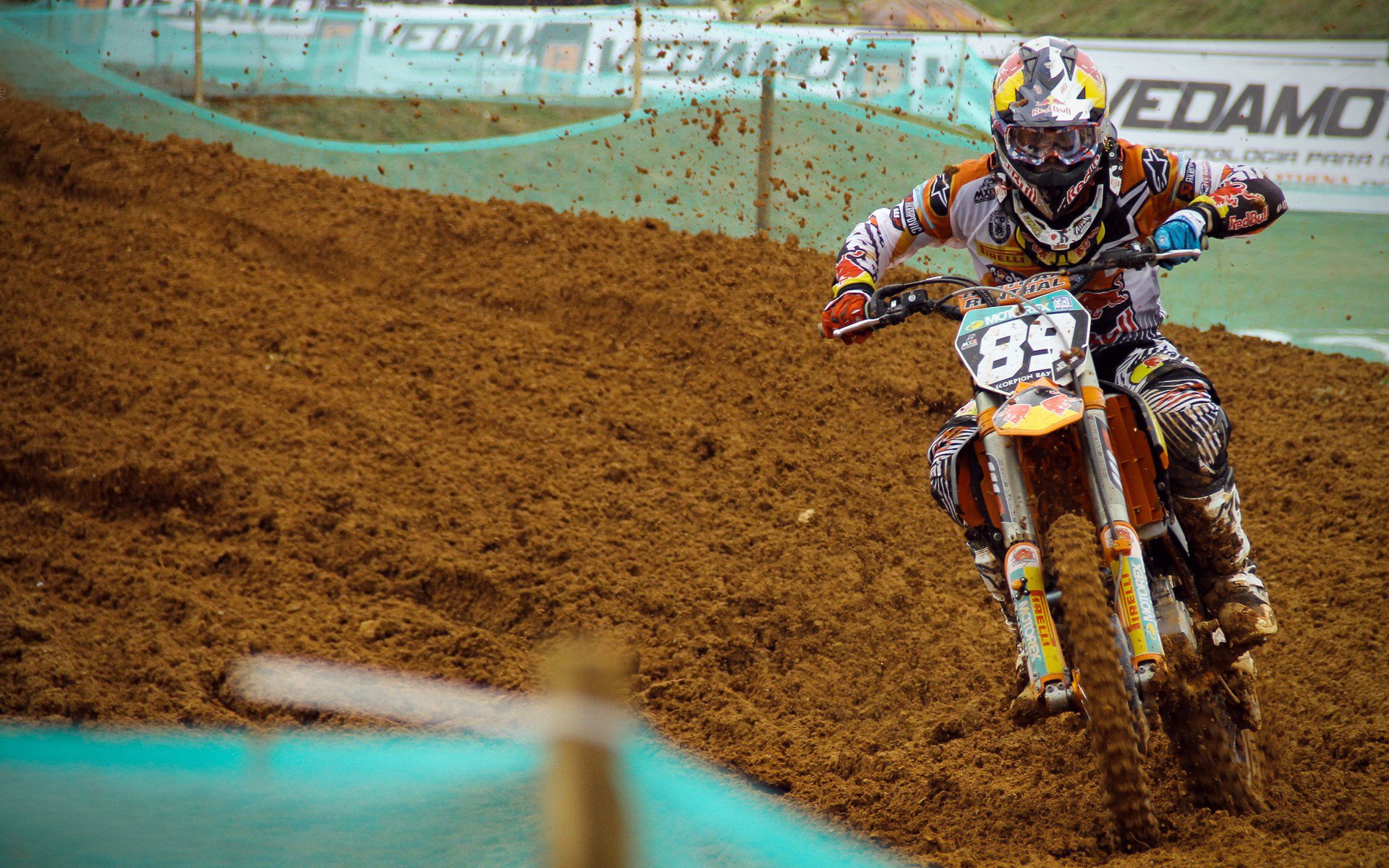 帕尔默关键一击定乾坤，贝蒂斯力克洪都拉斯豪强迎争冠曙光