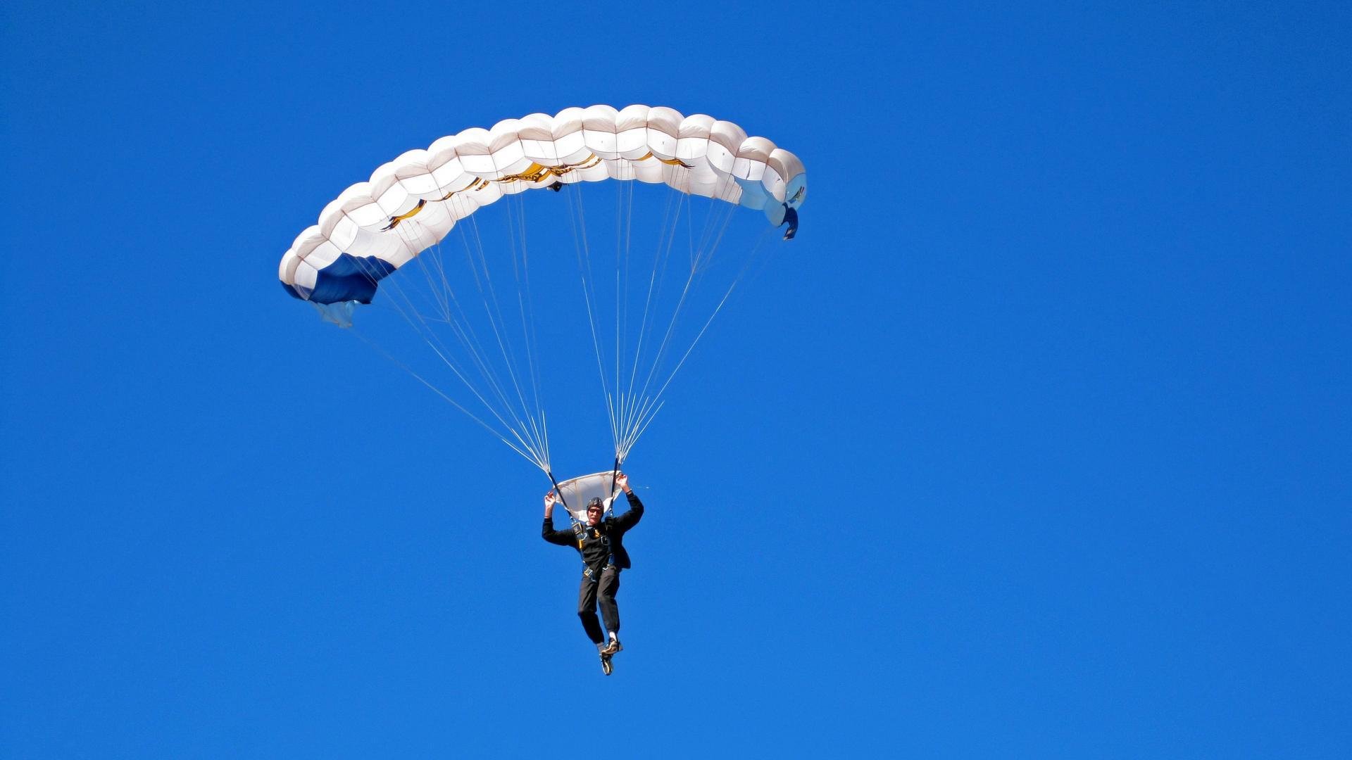黄喜灿的节奏魔法,当摩纳哥遇见玻利维亚,一场个人主义的完美胜利